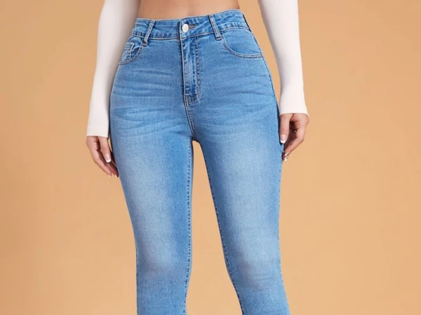 Diferencias entre jeans slim fit y straight fit Guía completa para elegir el ajuste perfecto